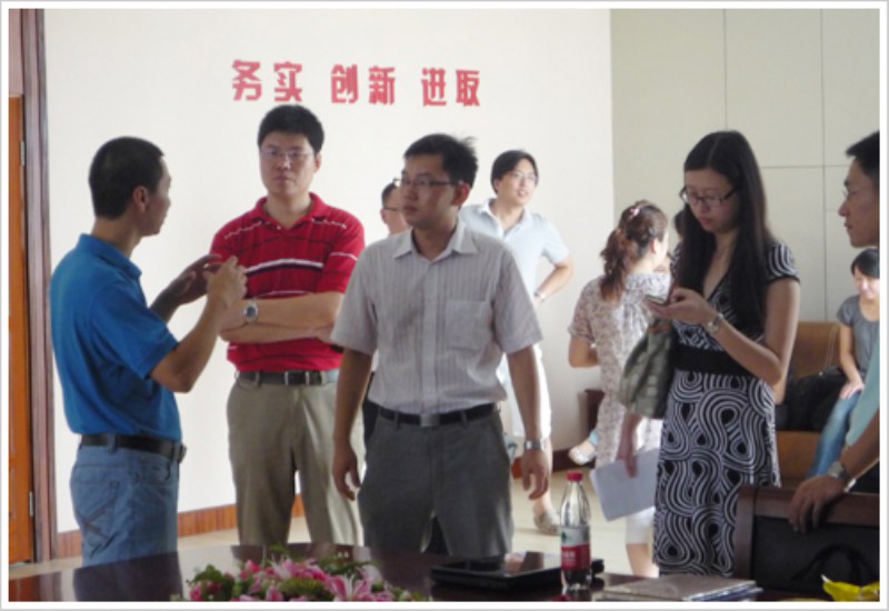 上海移動(dòng)閔行分公司領(lǐng)導(dǎo)來我公司參觀交流(圖3)